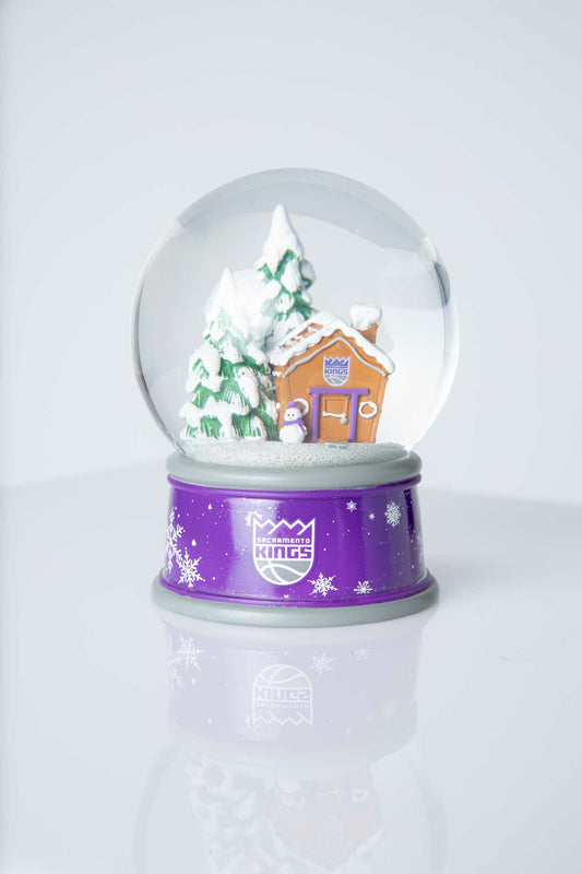 Gingerbread House Snow Globe