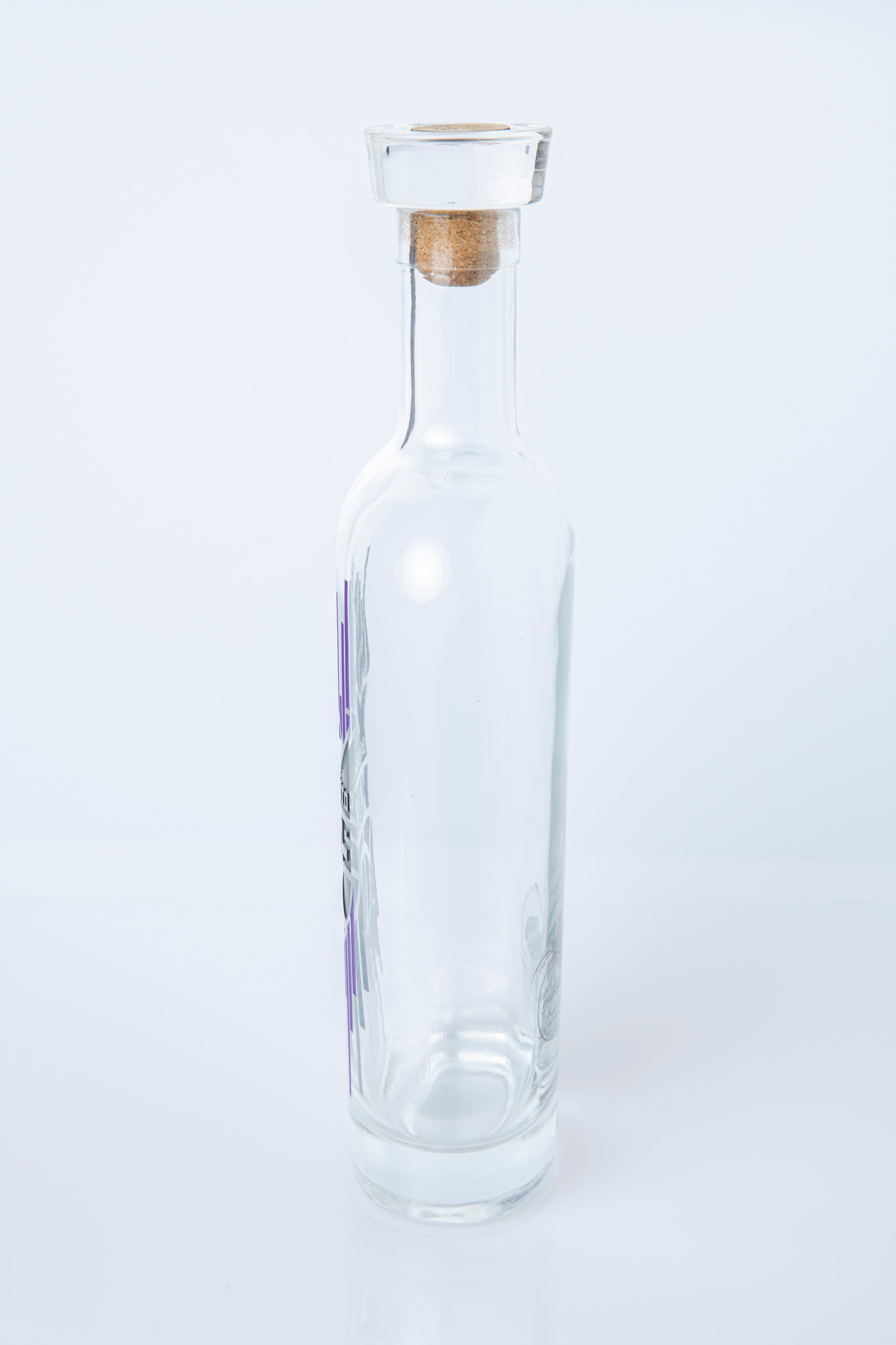 Primary Court Decanter - Thumbnail 3