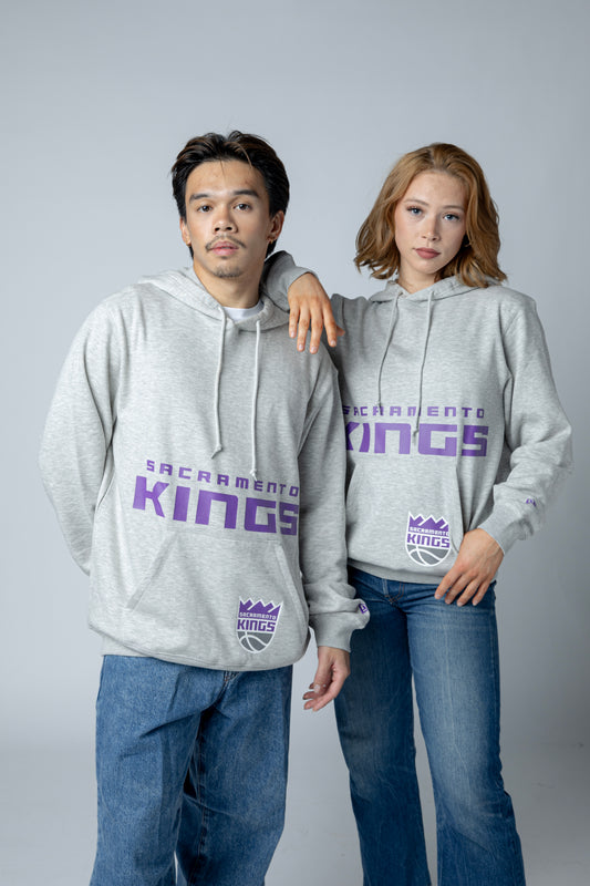Hoodie mit gestapeltem Schriftzug