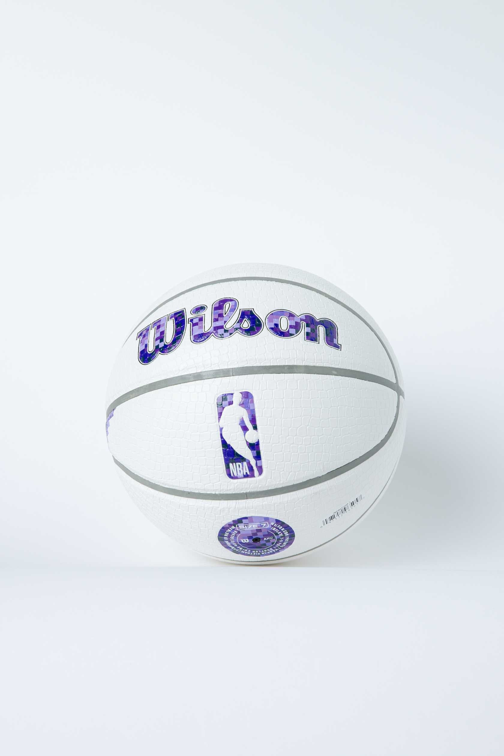 Wilson Kings Pixel Basketball - Thumbnail 2