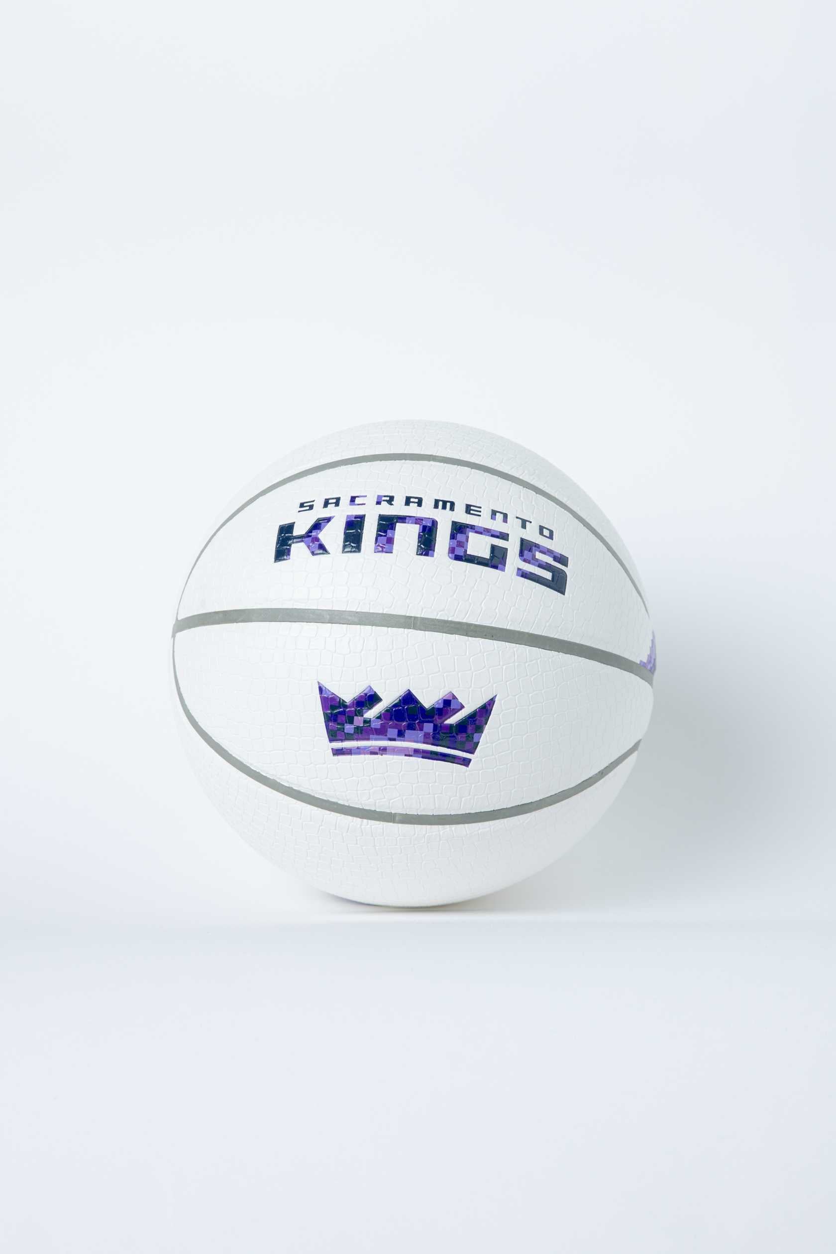 Wilson Kings Pixel Basketball