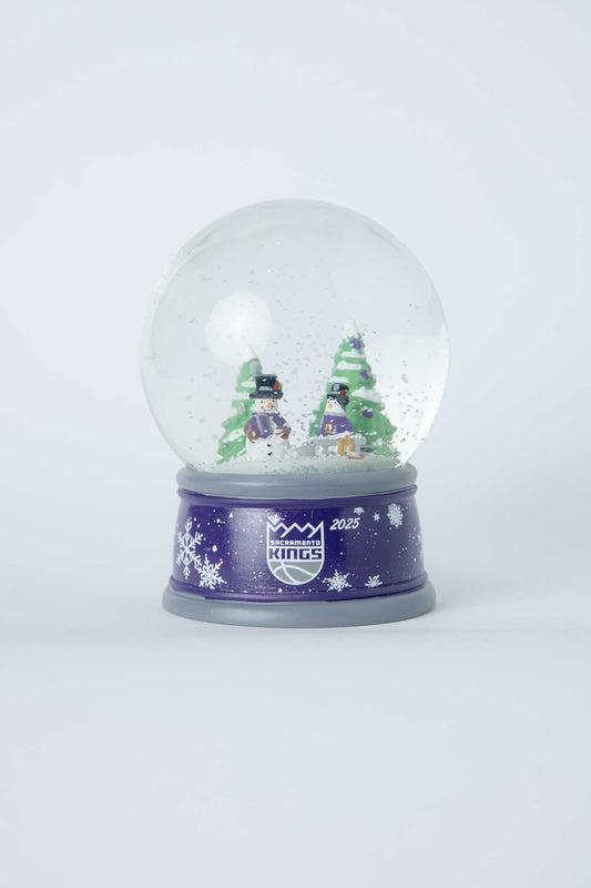 Snowman Snow Globe